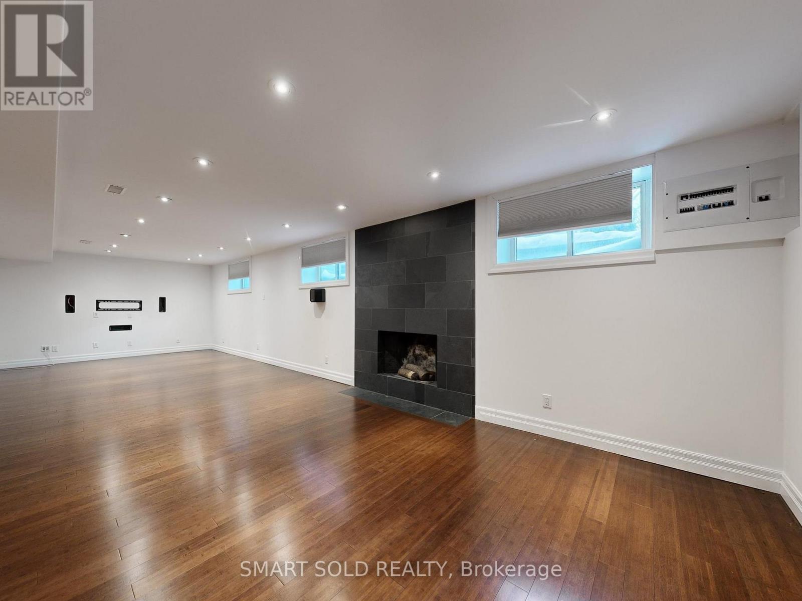 9 Carluke Crescent, Toronto, Ontario  M2L 2H7 - Photo 24 - C12781858