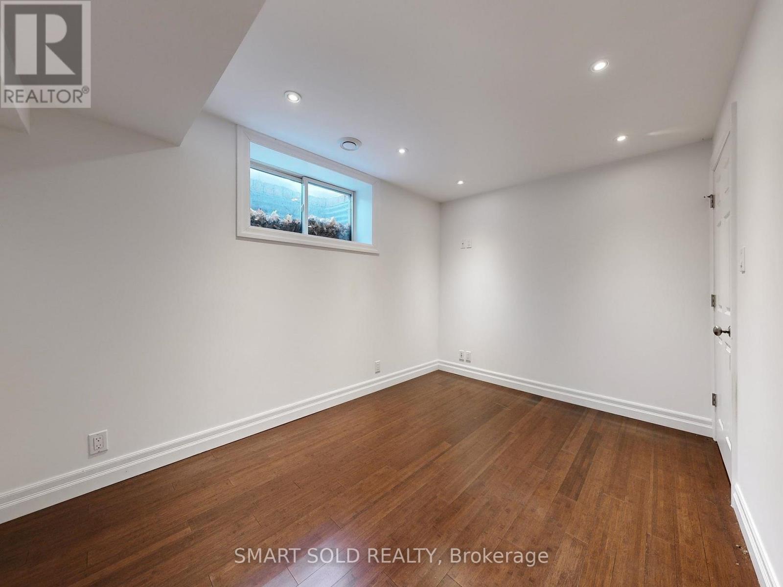 9 Carluke Crescent, Toronto, Ontario  M2L 2H7 - Photo 27 - C12781858