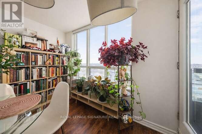 1717 - 335 Rathburn Road W, Mississauga, Ontario  L5B 0C8 - Photo 26 - W12745582