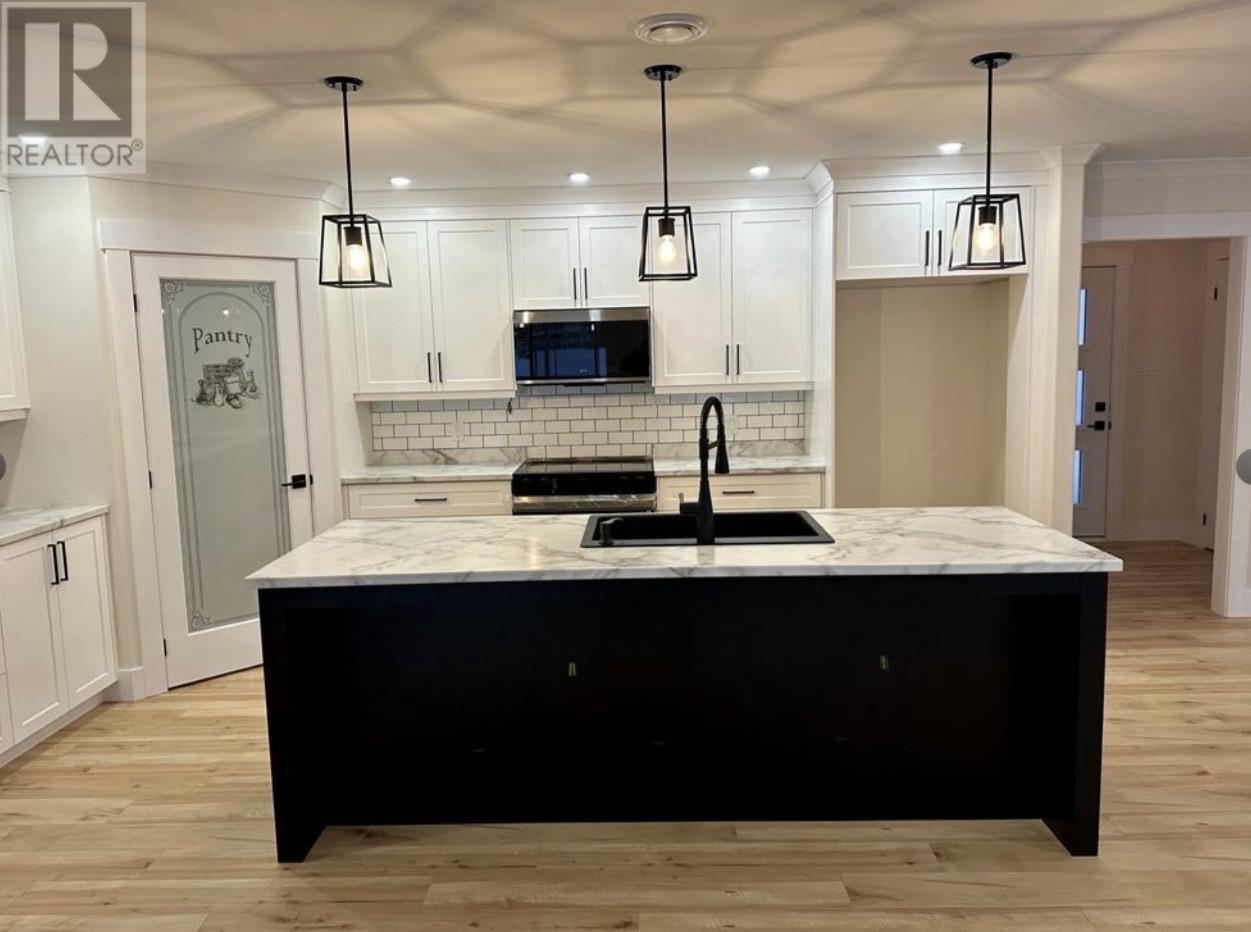 19 Blandford Street, Gander, Newfoundland & Labrador  A1V 0A4 - Photo 2 - 1294385