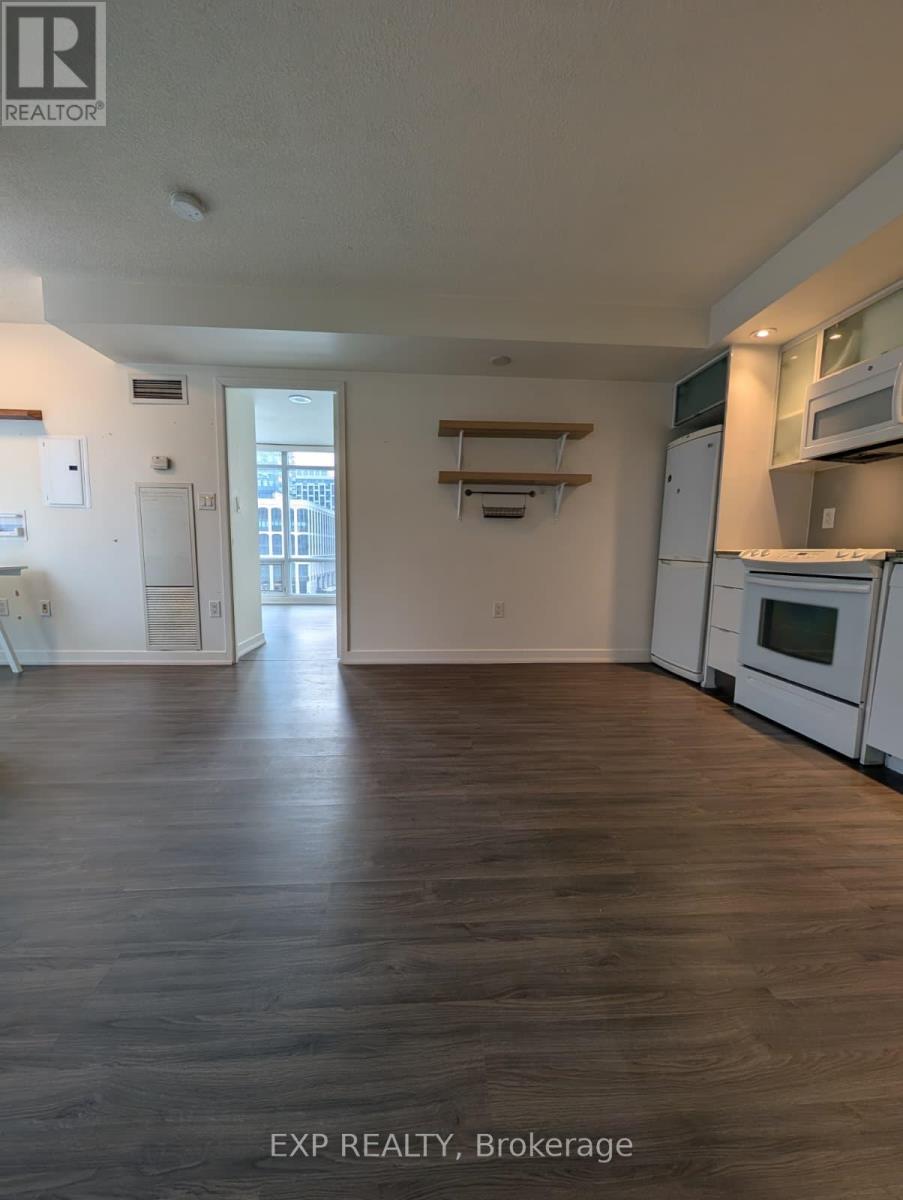 612 - 25 Telegram Mews, Toronto, Ontario  M5V 3Z1 - Photo 4 - C12782052