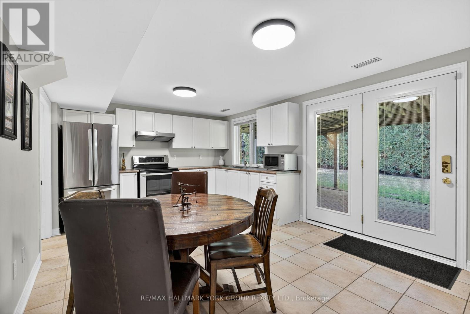 341 Gaston Place, Newmarket, Ontario  L3Y 8M4 - Photo 35 - N12782070