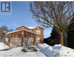 341 GASTON PLACE, Newmarket, Ontario