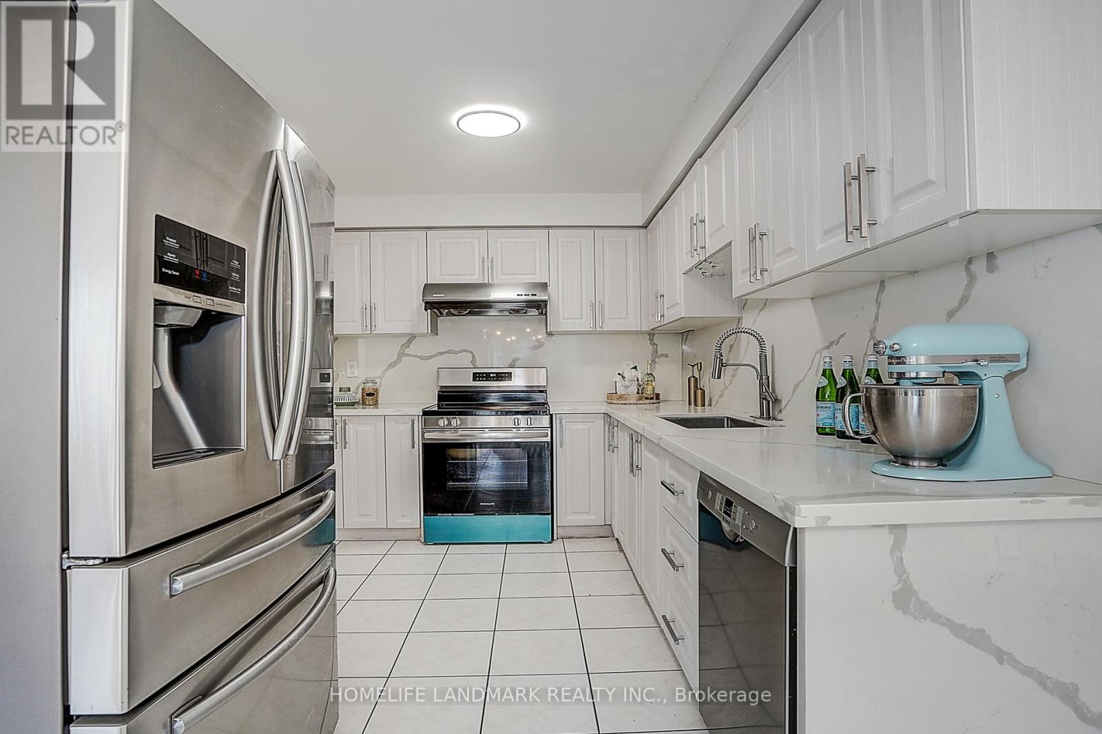 124 King William Crescent, Richmond Hill, Ontario  L4B 4T1 - Photo 19 - N12782084