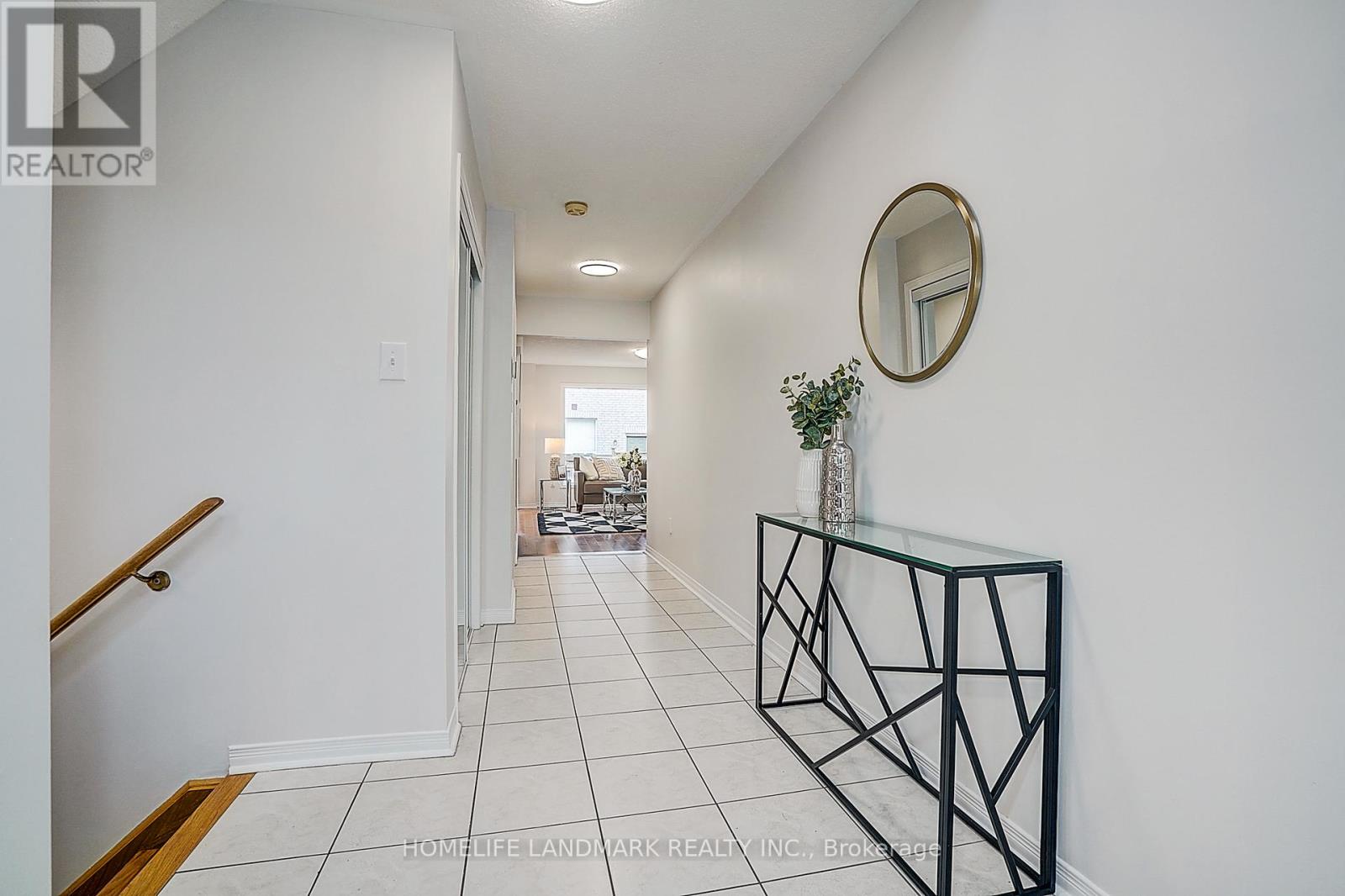 124 King William Crescent, Richmond Hill, Ontario  L4B 4T1 - Photo 8 - N12782084