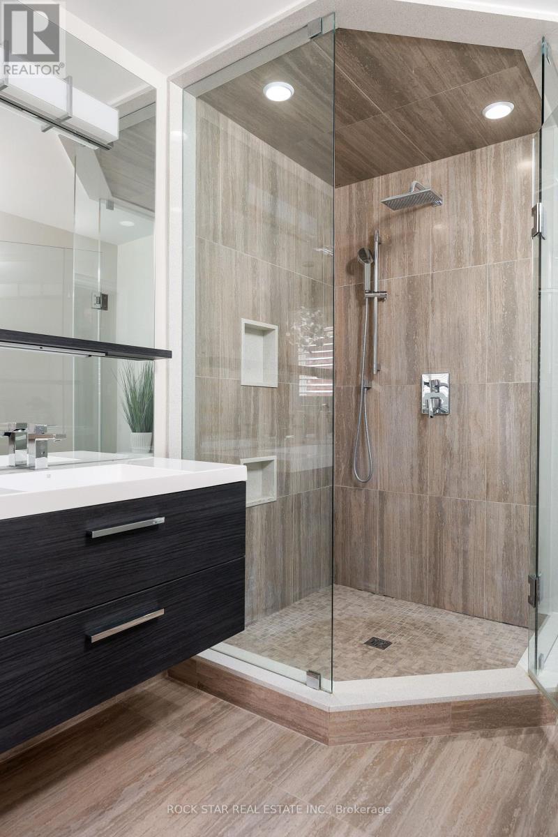 2318 Salcome Drive, Oakville, Ontario  L6H 7N3 - Photo 33 - W12782064