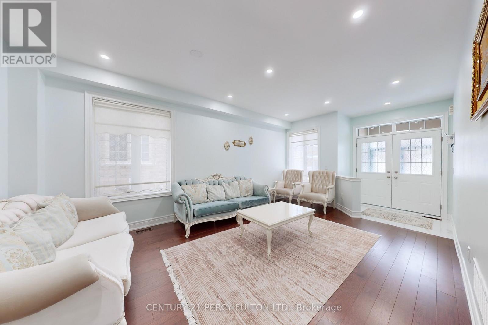 11 Sinatra Street, Brampton, Ontario  L6R 4B3 - Photo 3 - W12782080