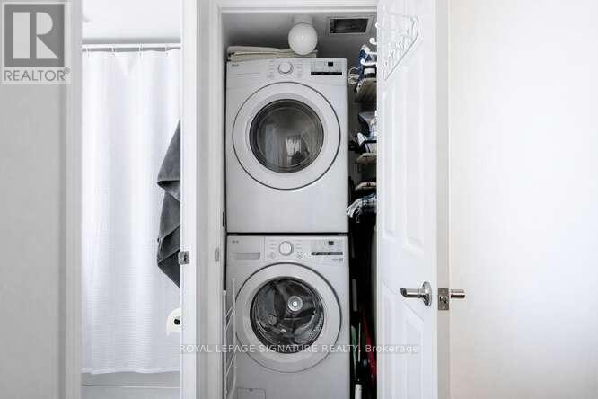 1717 - 335 Rathburn Road W, Mississauga, Ontario  L5B 0C8 - Photo 19 - W12745582