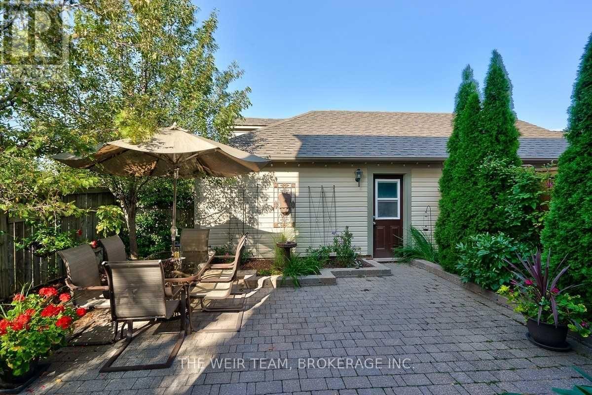 63 Roxton Road, Oakville, Ontario  L6H 6V3 - Photo 36 - W12778878