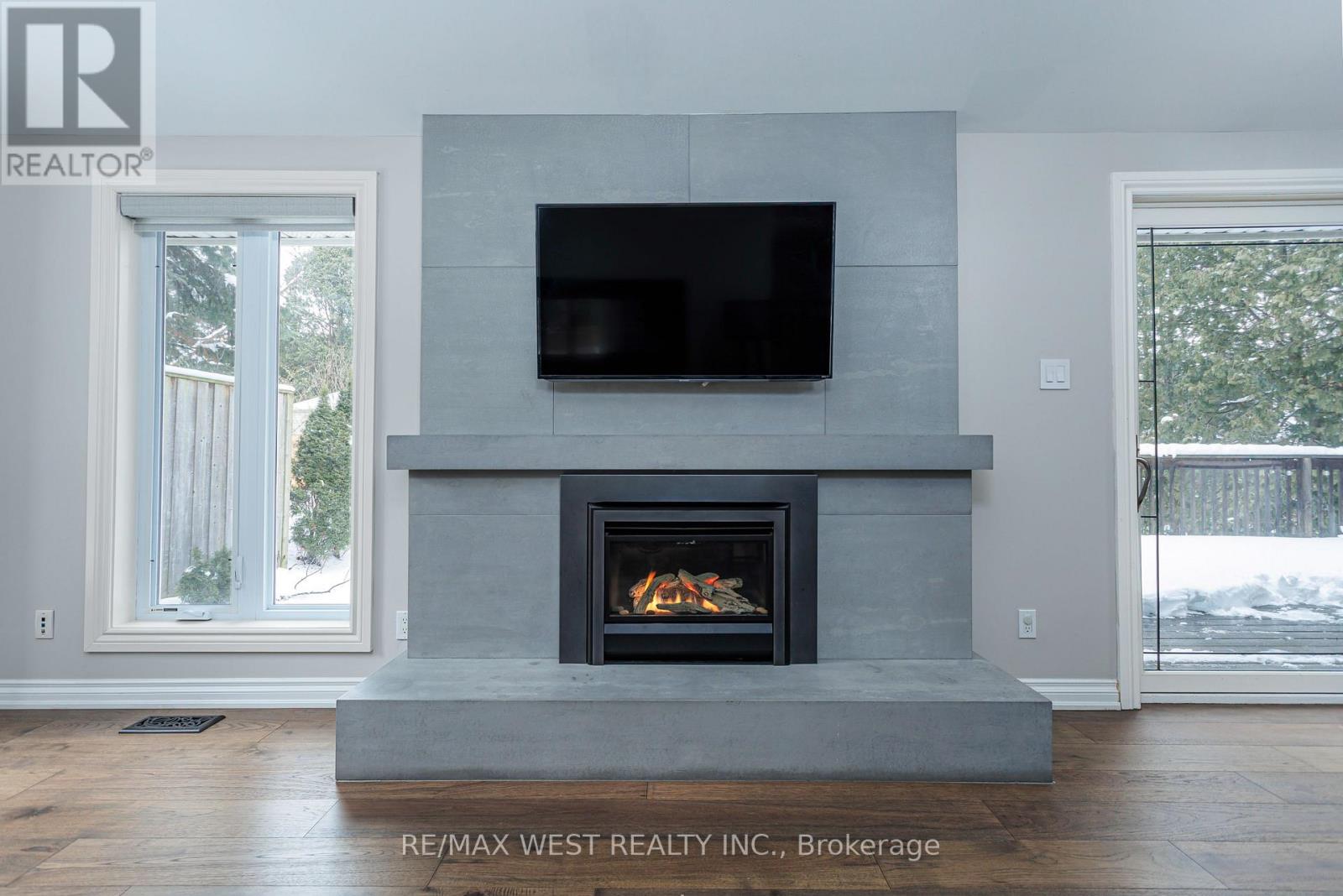 26 Hostein Drive, Hamilton (Ancaster), Ontario  L9G 2S5 - Photo 16 - X12710808