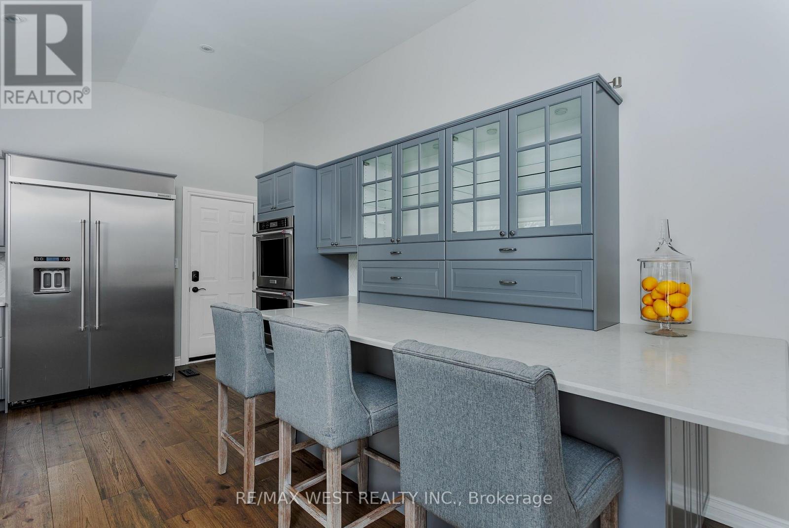 26 Hostein Drive, Hamilton (Ancaster), Ontario  L9G 2S5 - Photo 10 - X12710808