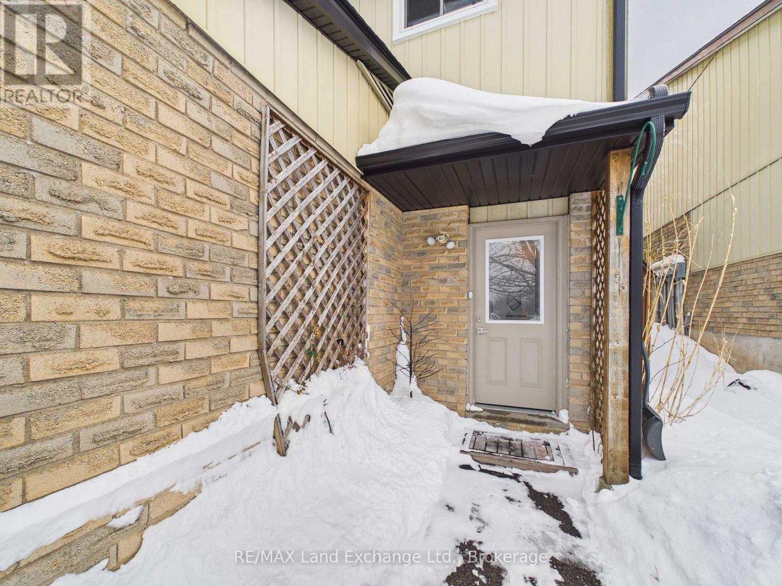 638 Hunter Street, Kincardine, Ontario  N2Z 1R6 - Photo 3 - X12782092