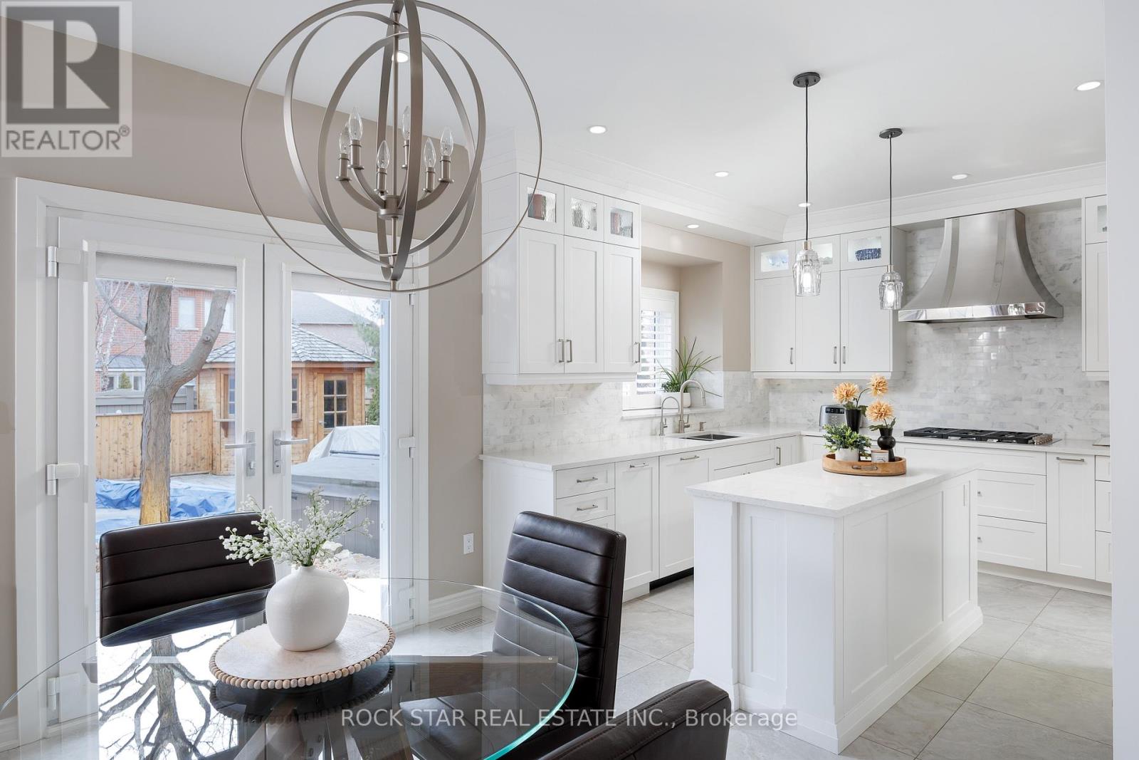 2318 Salcome Drive, Oakville, Ontario  L6H 7N3 - Photo 17 - W12782064