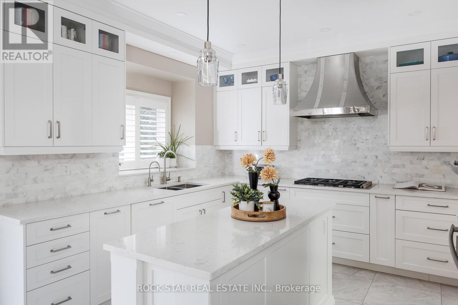 2318 Salcome Drive, Oakville, Ontario  L6H 7N3 - Photo 18 - W12782064