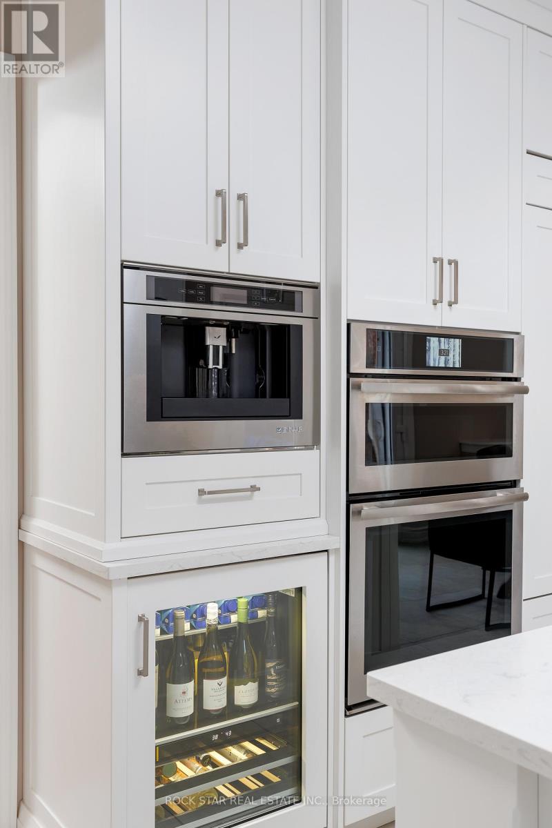 2318 Salcome Drive, Oakville, Ontario  L6H 7N3 - Photo 20 - W12782064