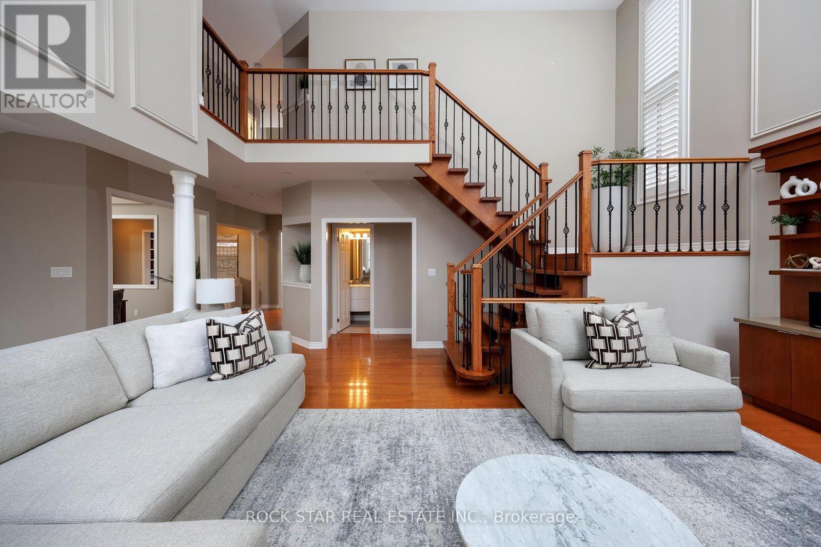 2318 Salcome Drive, Oakville, Ontario  L6H 7N3 - Photo 16 - W12782064