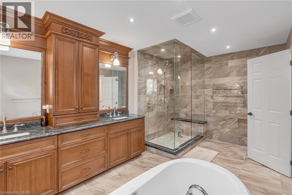 8 Lochside Drive, Stoney Creek, Ontario  L8E 5T6 - Photo 35 - 40738741