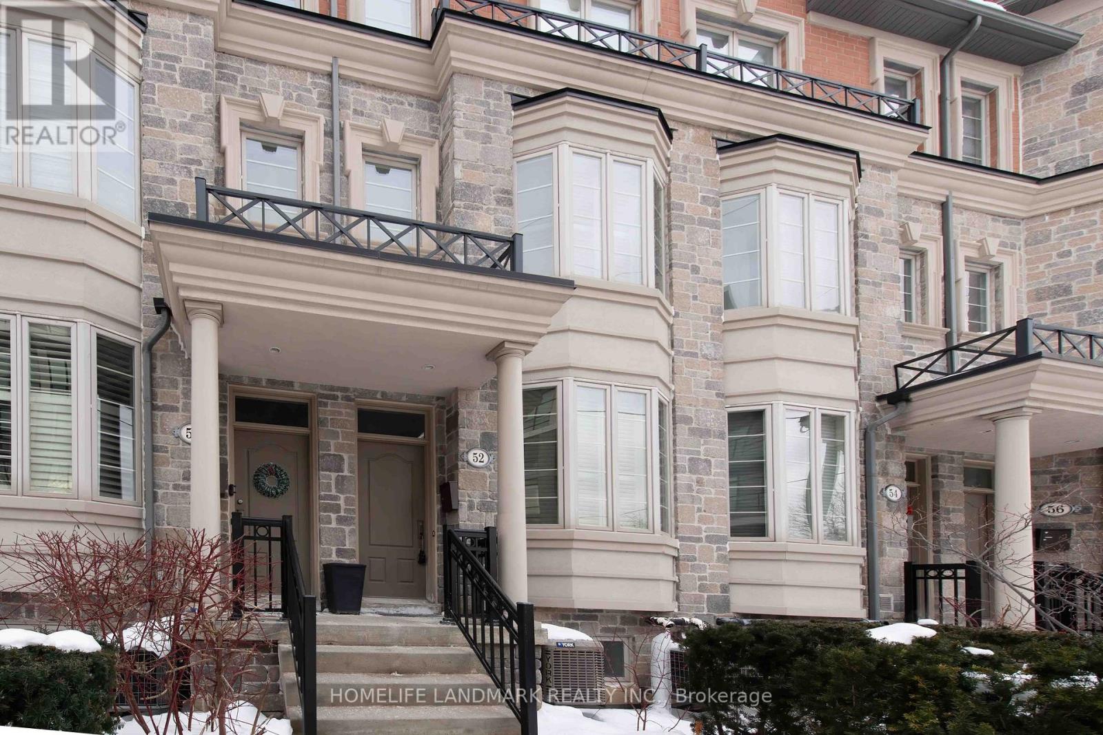 52 CLAIRTRELL ROAD, Toronto, Ontario