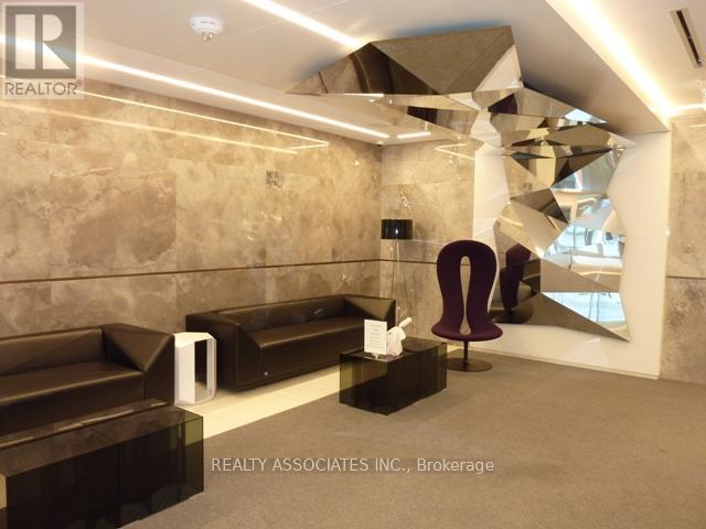 916 - 50 Mccaul Street, Toronto (Kensington-Chinatown), Ontario  M5T 1V9 - Photo 18 - C12782096