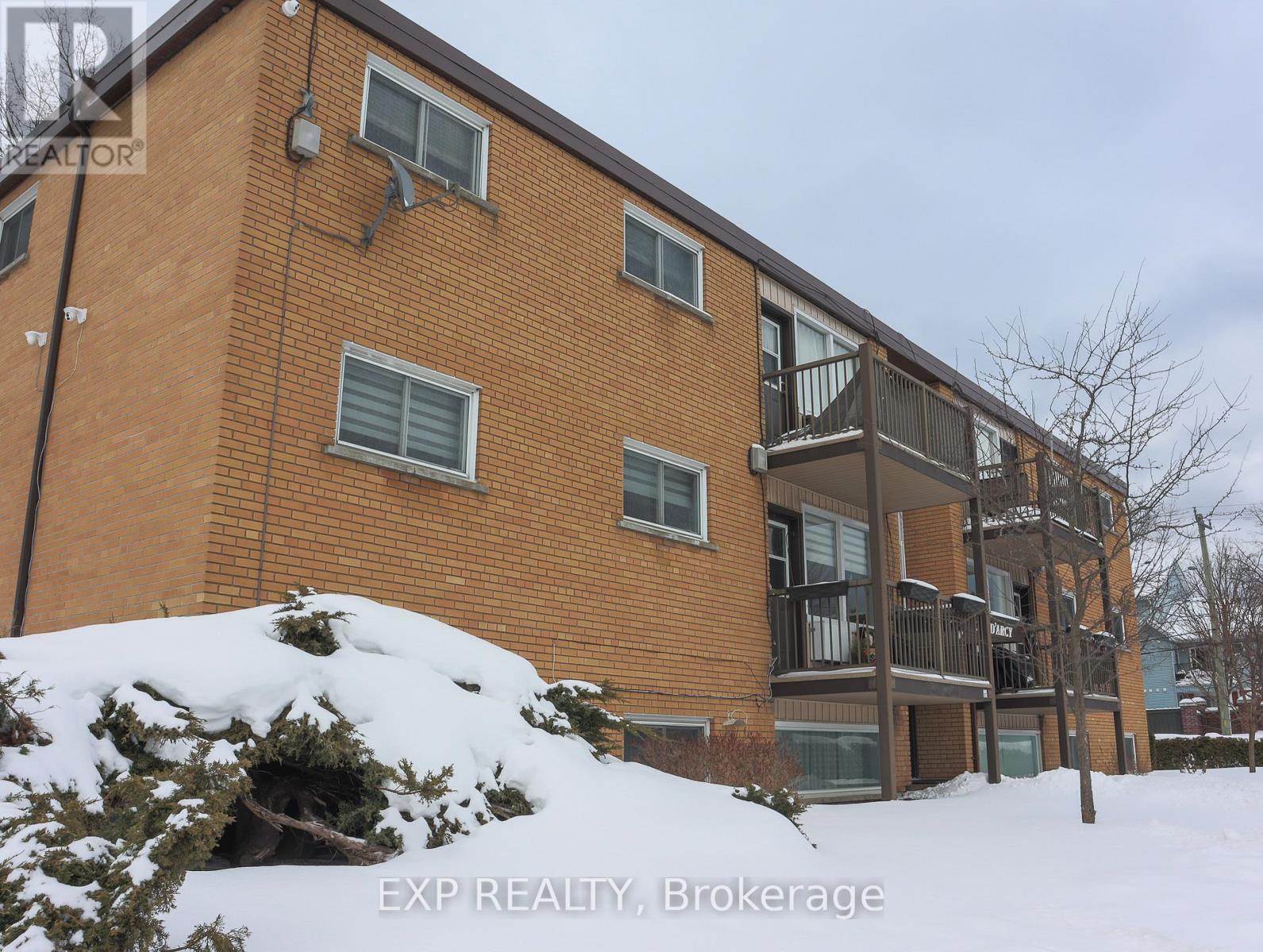 8 - 242 D'arcy Street, Cobourg, Ontario  K9A 4A3 - Photo 2 - X12782110