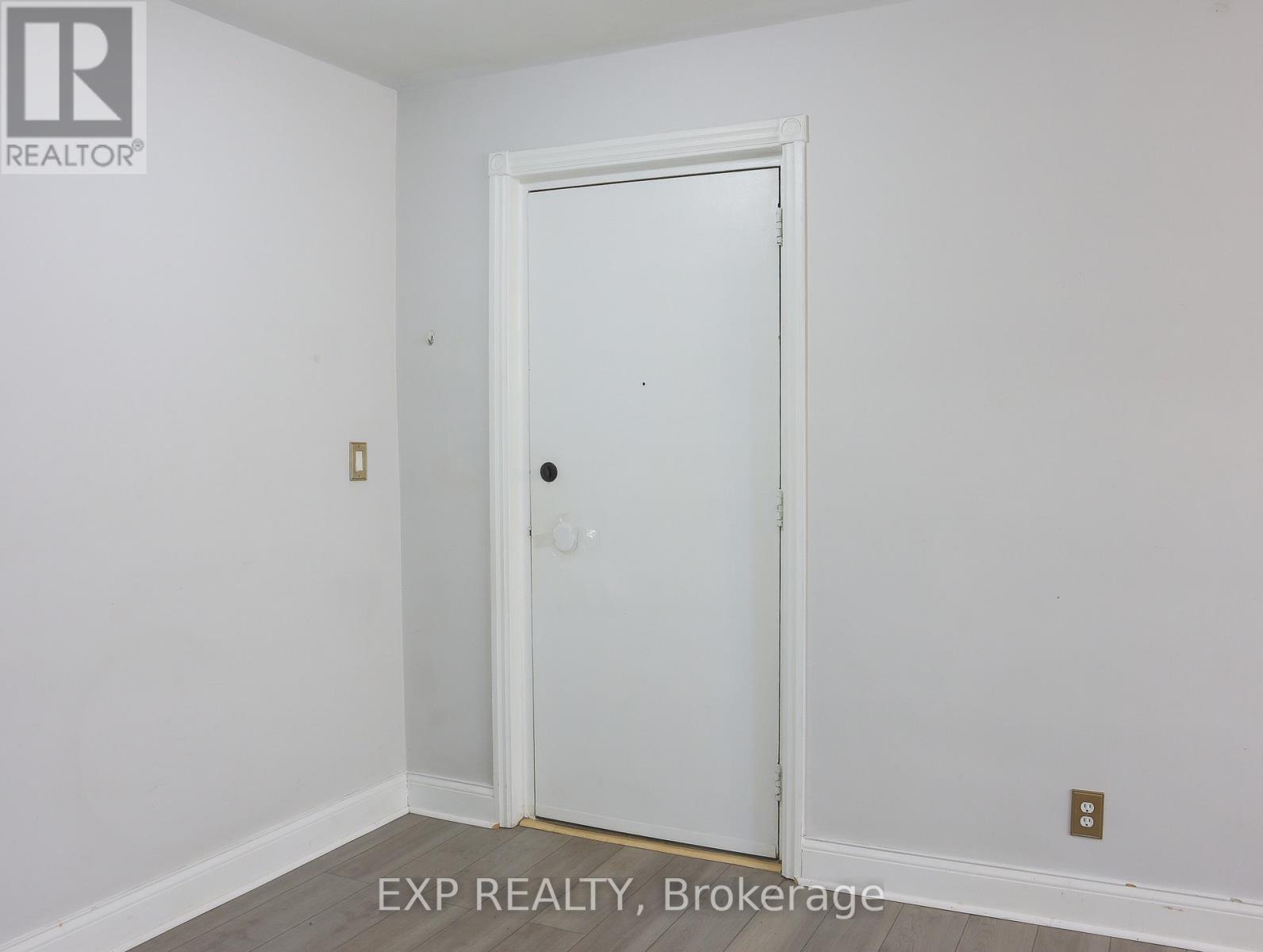 8 - 242 D'arcy Street, Cobourg, Ontario  K9A 4A3 - Photo 5 - X12782110