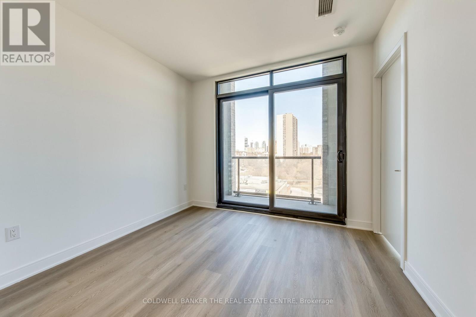 709 - 86 Dundas Street E, Mississauga, Ontario  L5A 0B1 - Photo 15 - W12782100