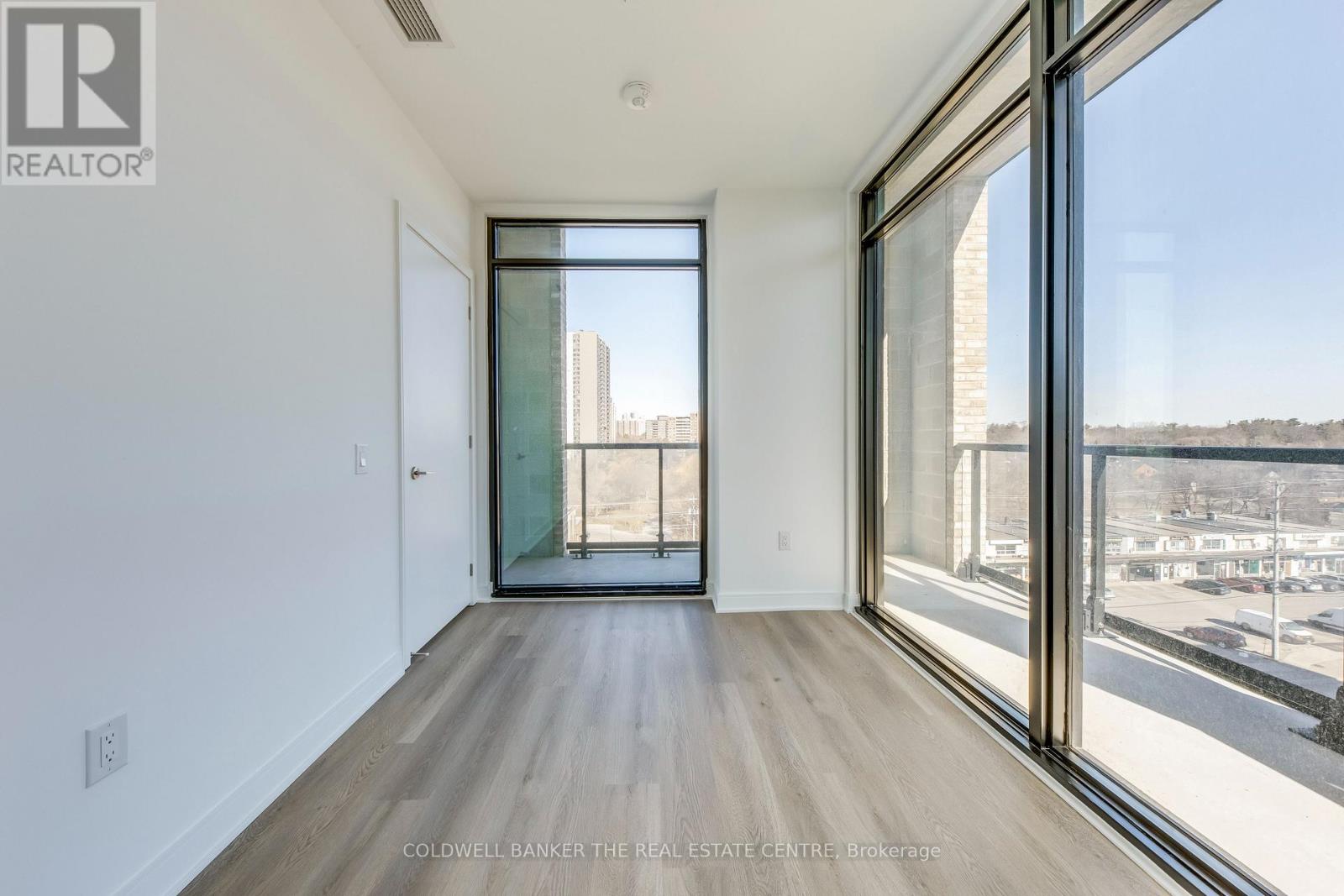 709 - 86 Dundas Street E, Mississauga, Ontario  L5A 0B1 - Photo 21 - W12782100