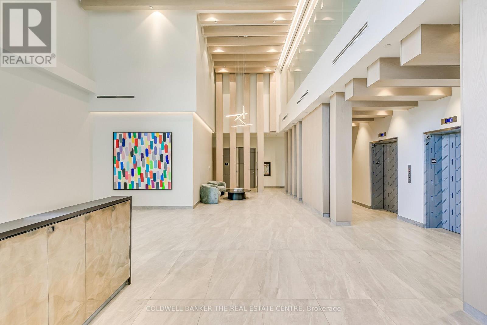 709 - 86 Dundas Street E, Mississauga, Ontario  L5A 0B1 - Photo 5 - W12782100