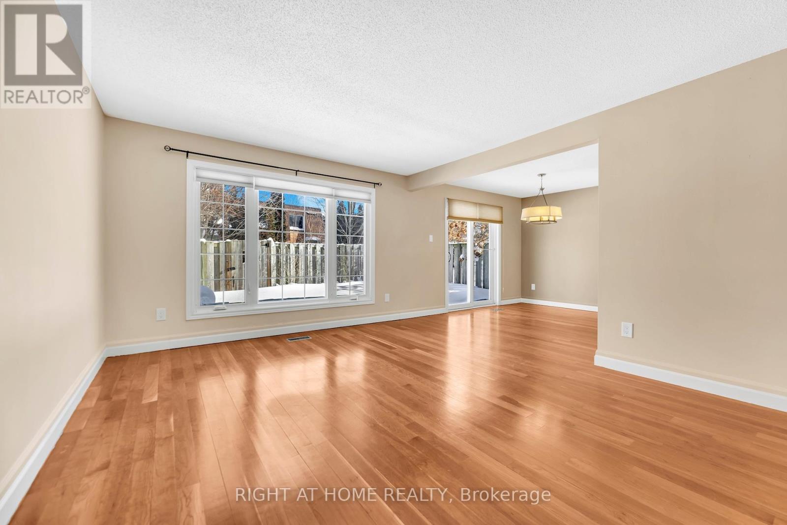 3 - 104 Woodlawn Road E, Guelph, Ontario  N1E 1B7 - Photo 15 - X12782108