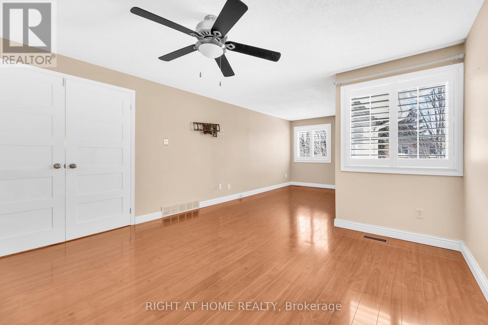 3 - 104 Woodlawn Road E, Guelph, Ontario  N1E 1B7 - Photo 25 - X12782108