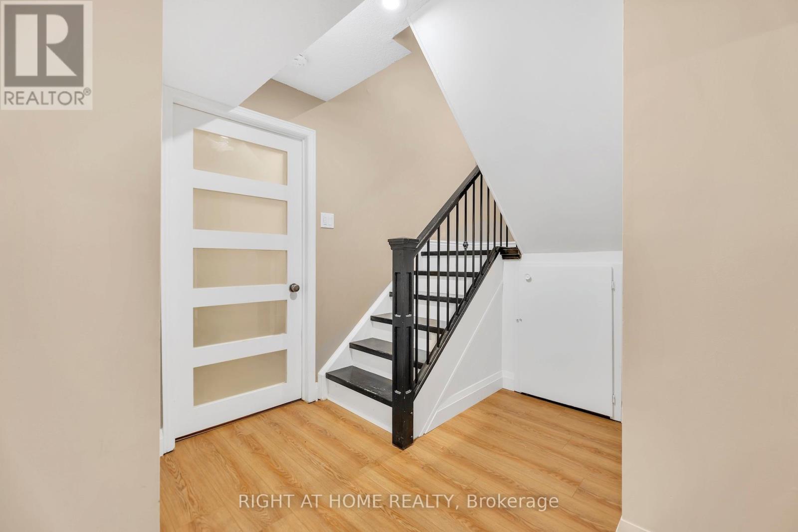 3 - 104 Woodlawn Road E, Guelph, Ontario  N1E 1B7 - Photo 30 - X12782108