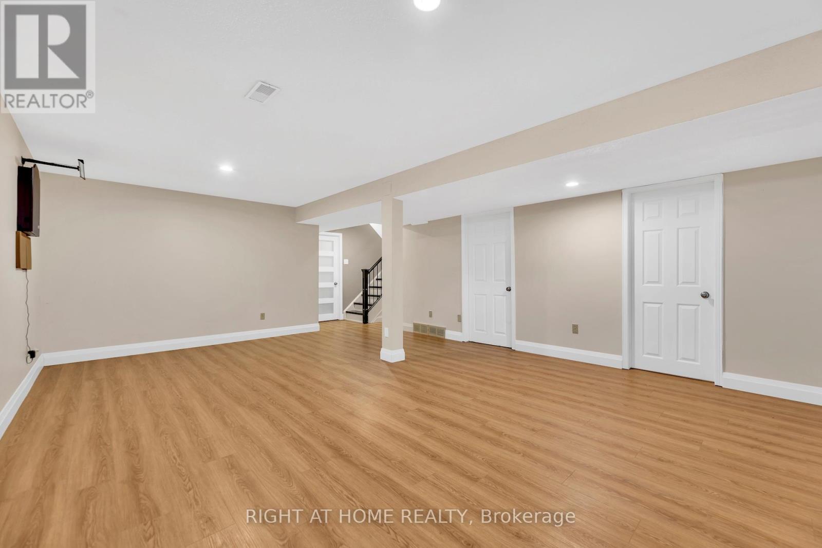 3 - 104 Woodlawn Road E, Guelph, Ontario  N1E 1B7 - Photo 32 - X12782108