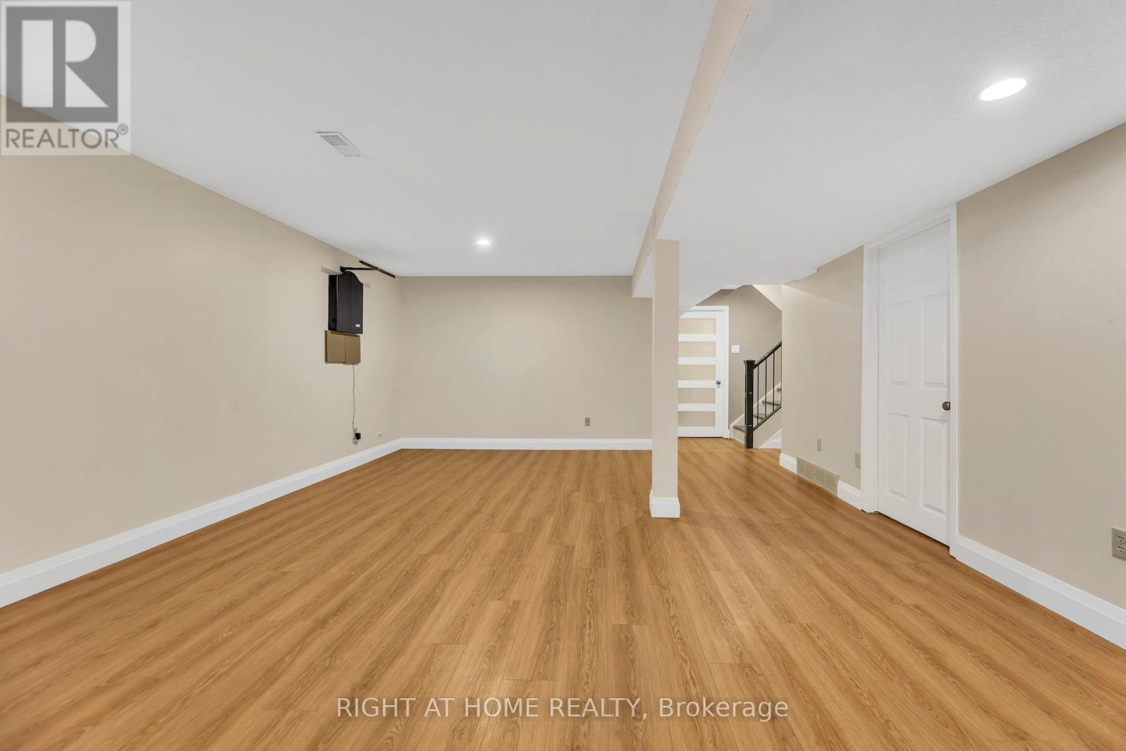 3 - 104 Woodlawn Road E, Guelph, Ontario  N1E 1B7 - Photo 33 - X12782108