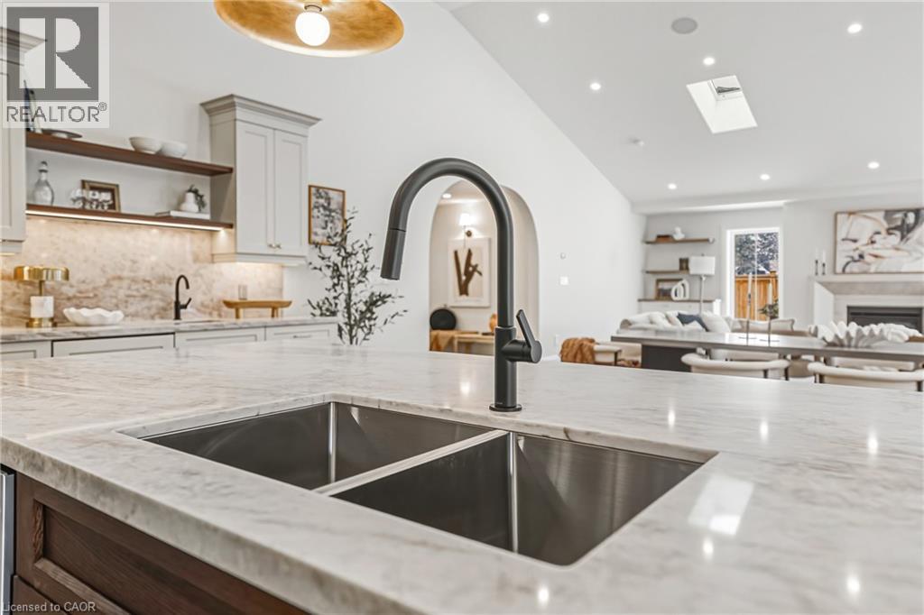 251 Glen Afton Drive, Burlington, Ontario  L7L 1G8 - Photo 12 - 40803528