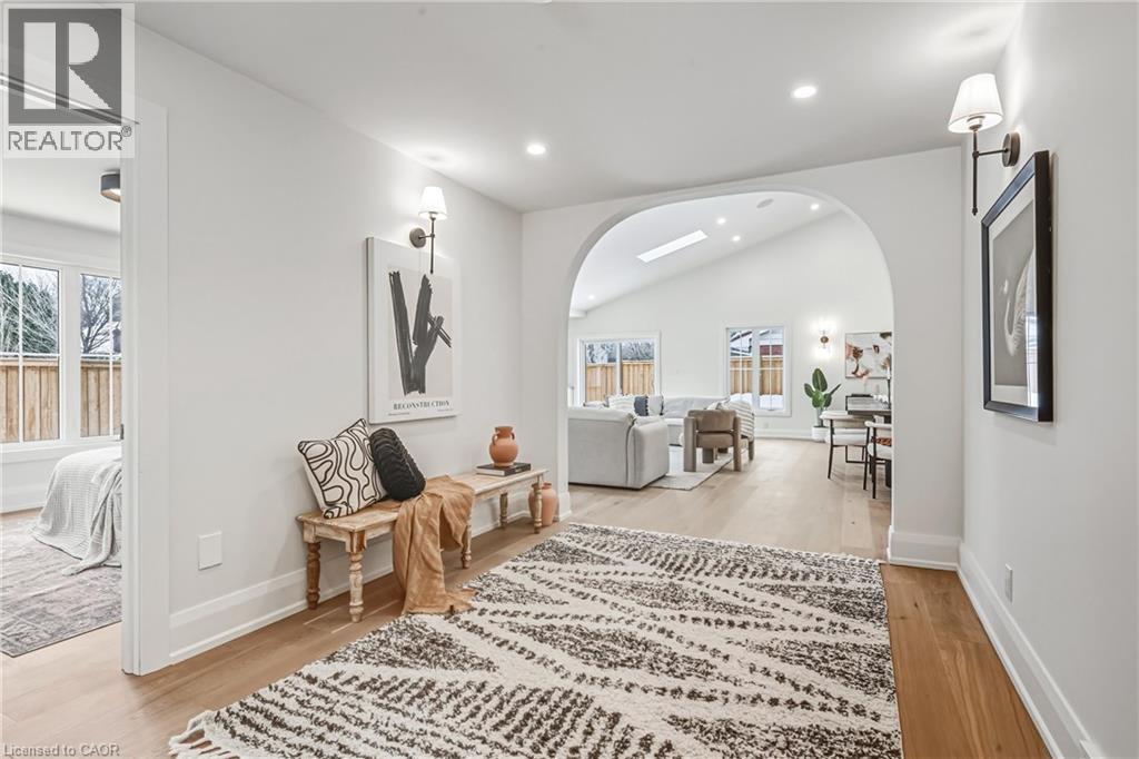 251 Glen Afton Drive, Burlington, Ontario  L7L 1G8 - Photo 5 - 40803528