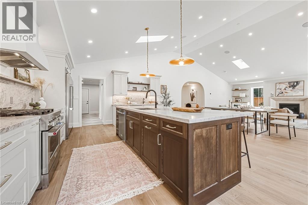 251 Glen Afton Drive, Burlington, Ontario  L7L 1G8 - Photo 9 - 40803528