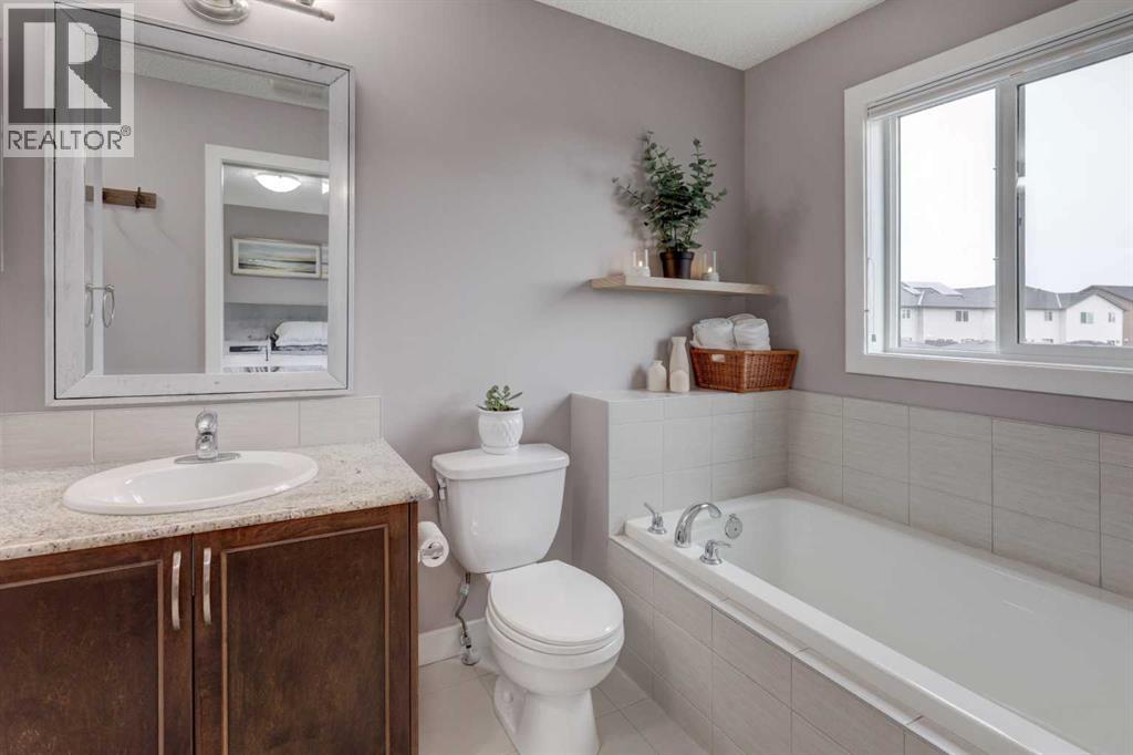 1206 Kings Heights Way Se, Airdrie, Alberta  T4A 0M5 - Photo 20 - A2282882
