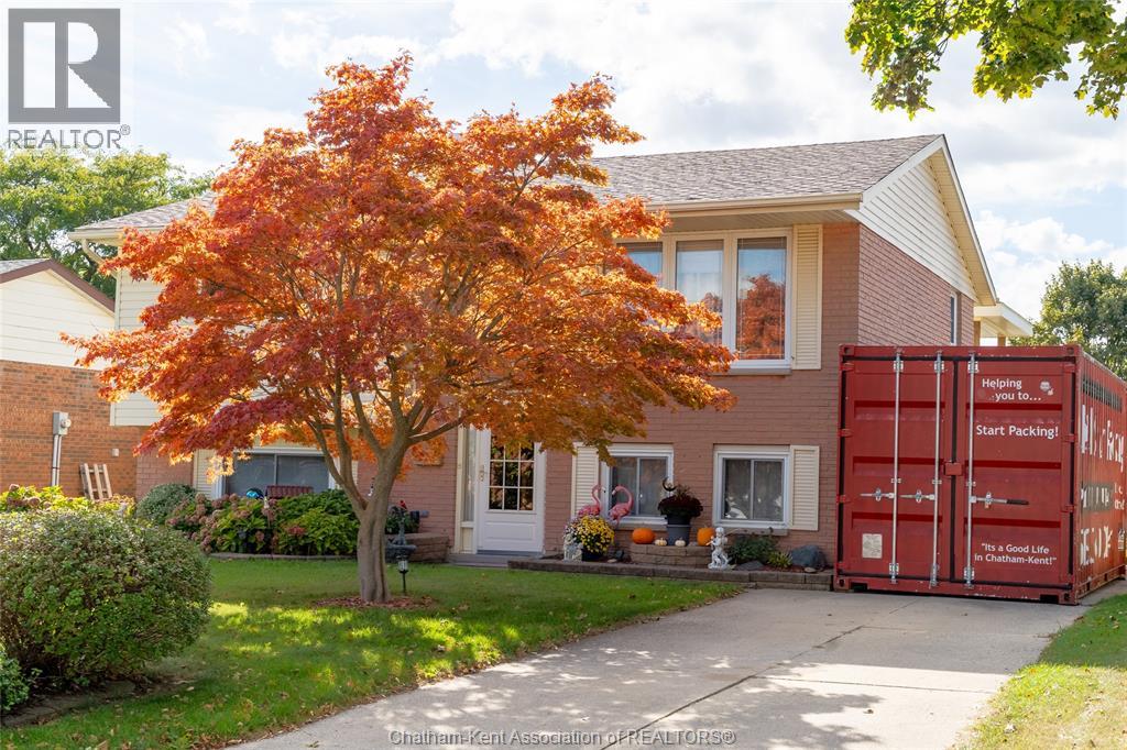 MLS# 26003073: 56 Rossini CRESCENT, Chatham, Canada