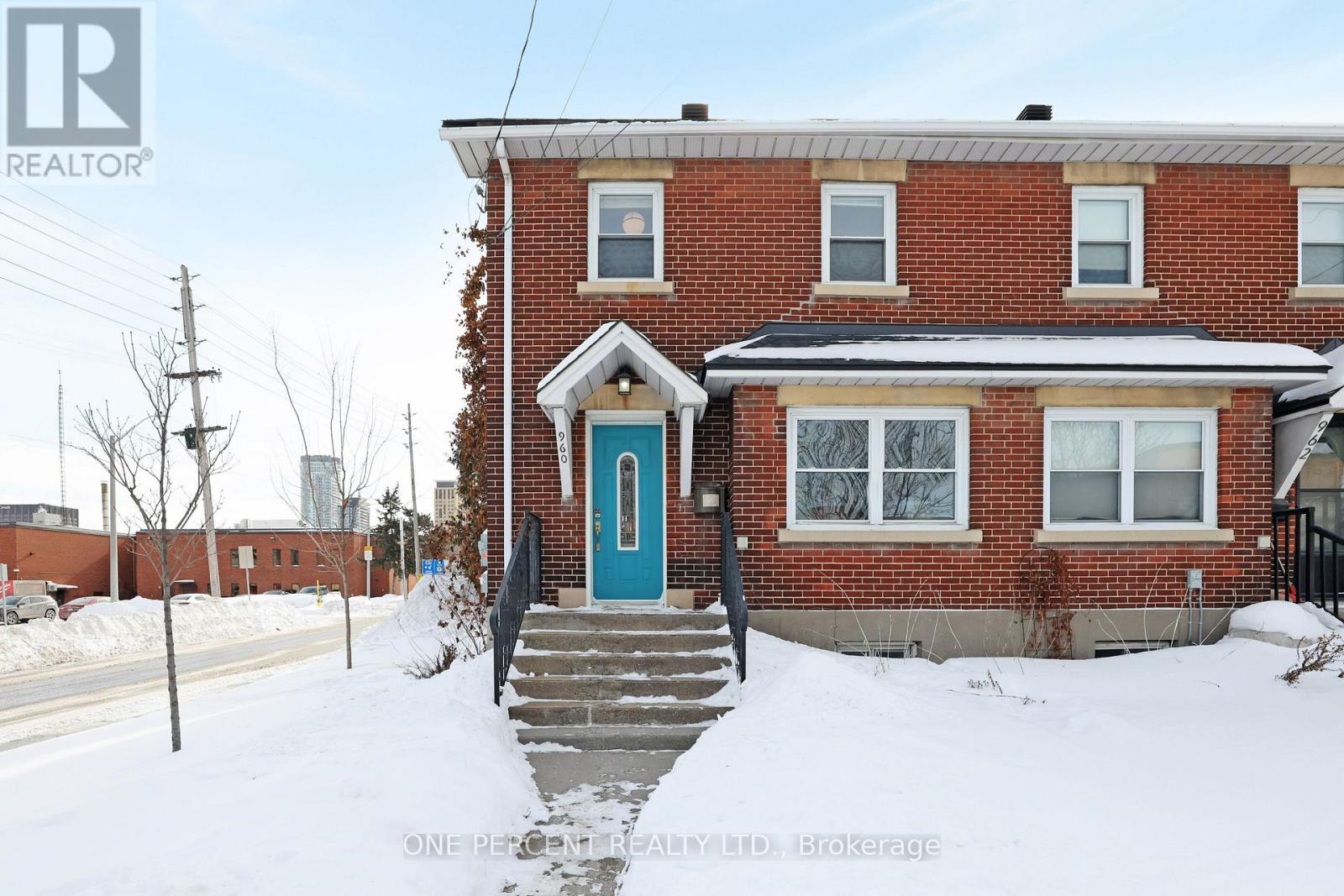 960 Gladstone Avenue, Ottawa, Ontario  K1Y 3E7 - Photo 2 - X12782132