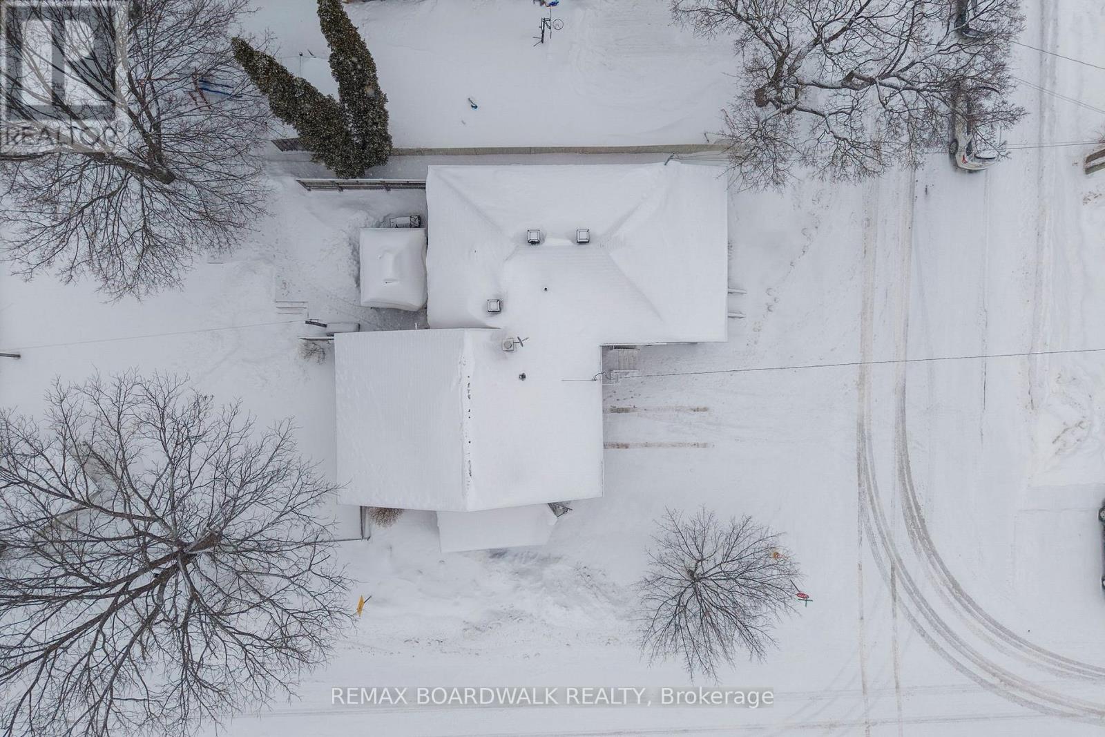 39 Condie Street, Smiths Falls, Ontario  K7A 2T3 - Photo 42 - X12782158