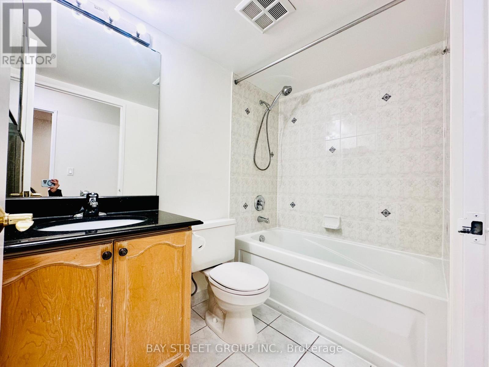 Ph106 - 23 Hollywood Avenue, Toronto, Ontario  M2N 7L8 - Photo 14 - C12782130