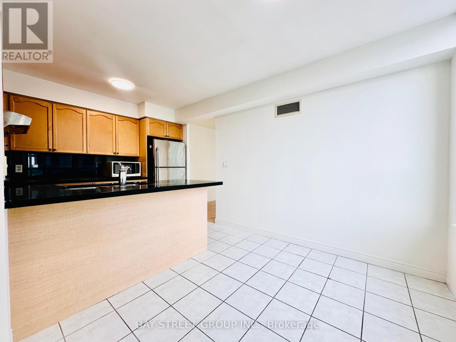 Ph106 - 23 Hollywood Avenue, Toronto, Ontario  M2N 7L8 - Photo 6 - C12782130