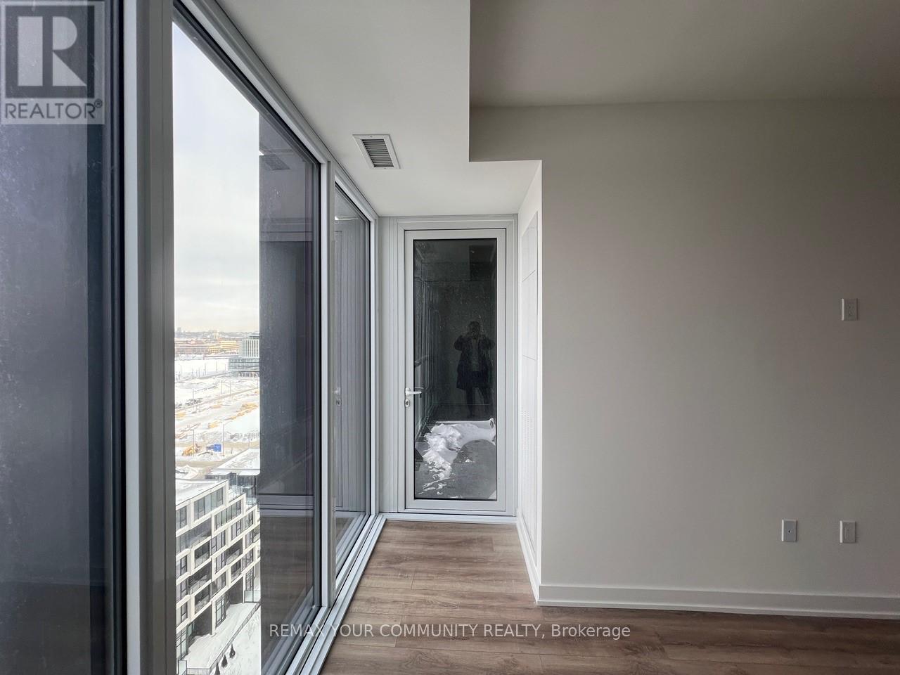 1408 - 1 Quarrington Lane, Toronto, Ontario  M3C 0S4 - Photo 14 - C12782228