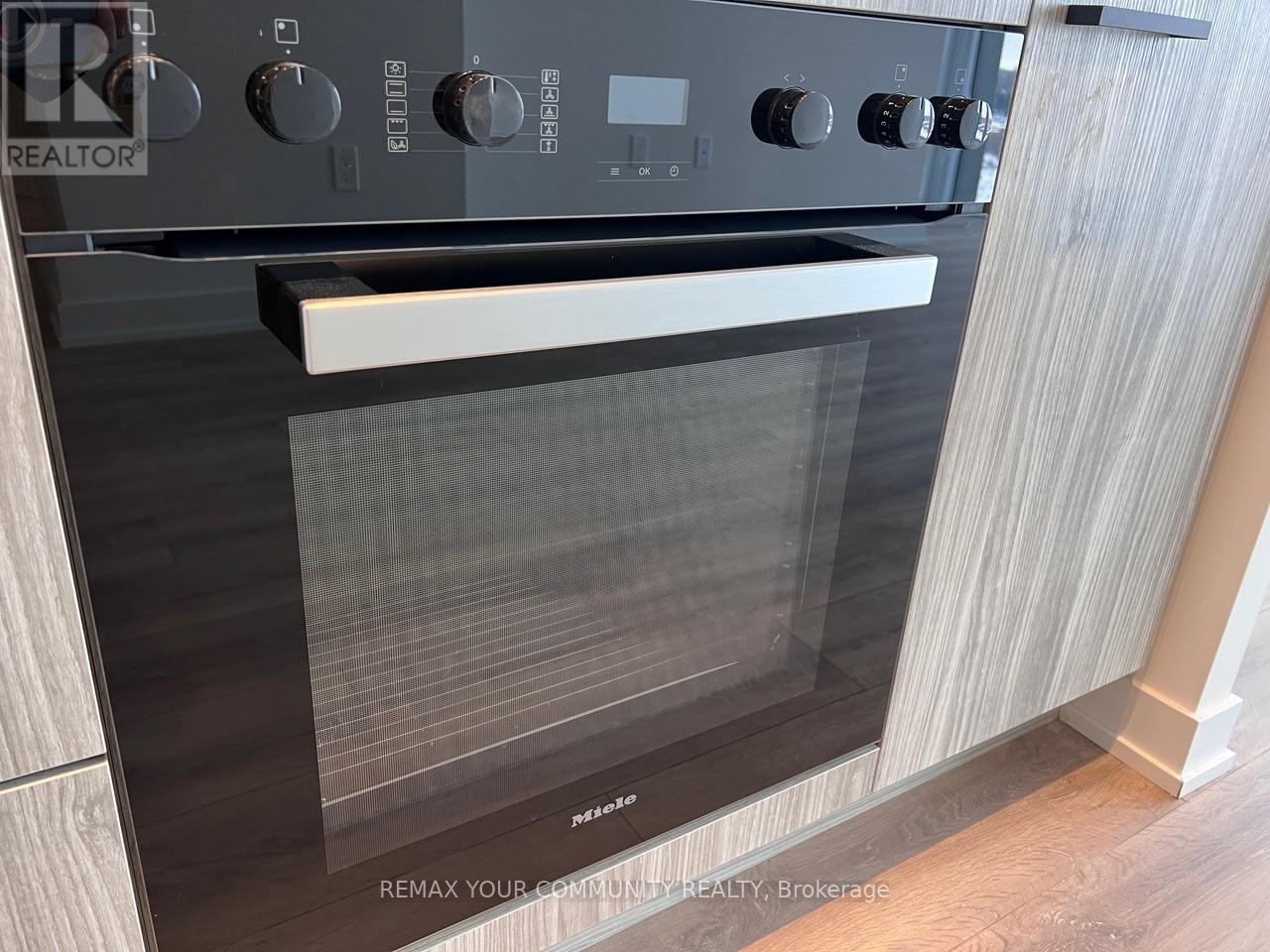 1408 - 1 Quarrington Lane, Toronto, Ontario  M3C 0S4 - Photo 7 - C12782228