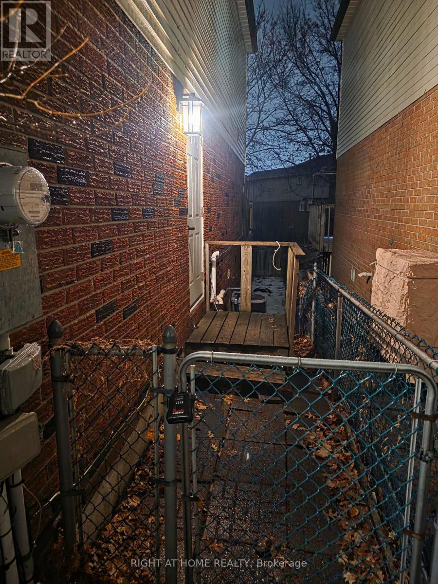 9 Boxdene Avenue, Toronto, Ontario  M1V 3C9 - Photo 16 - E12782120