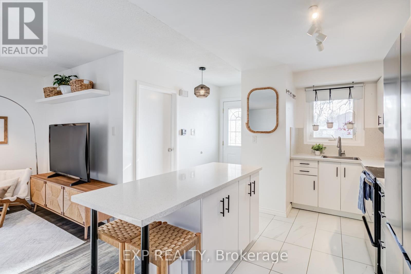 103 Delaney Drive, Ajax, Ontario  L1T 2M1 - Photo 7 - E12782186