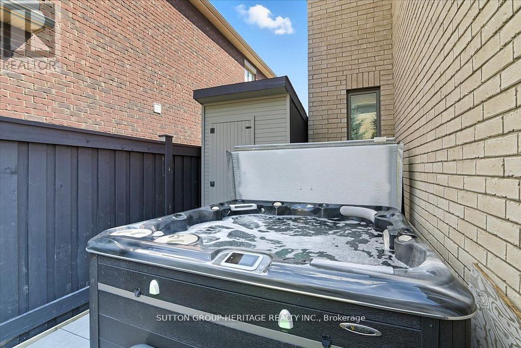 22 Glengowan Street, Whitby, Ontario  L1R 0K9 - Photo 42 - E12782204