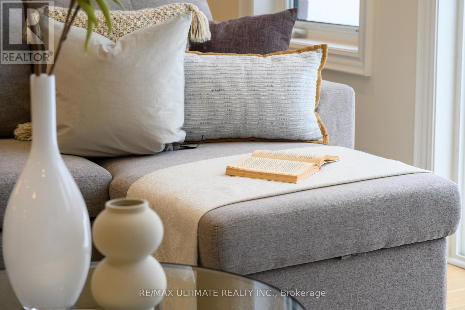 16 Singhampton Road, Vaughan, Ontario  L4H 5J6 - Photo 6 - N12782146