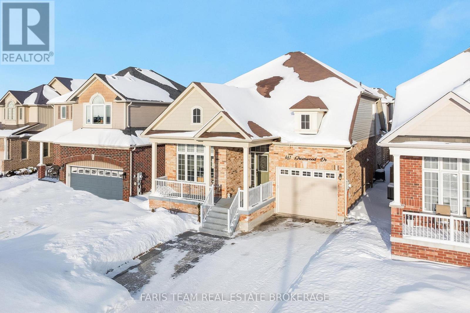 461 Greenwood Drive, Essa, Ontario  L3W 0R4 - Photo 2 - N12782160