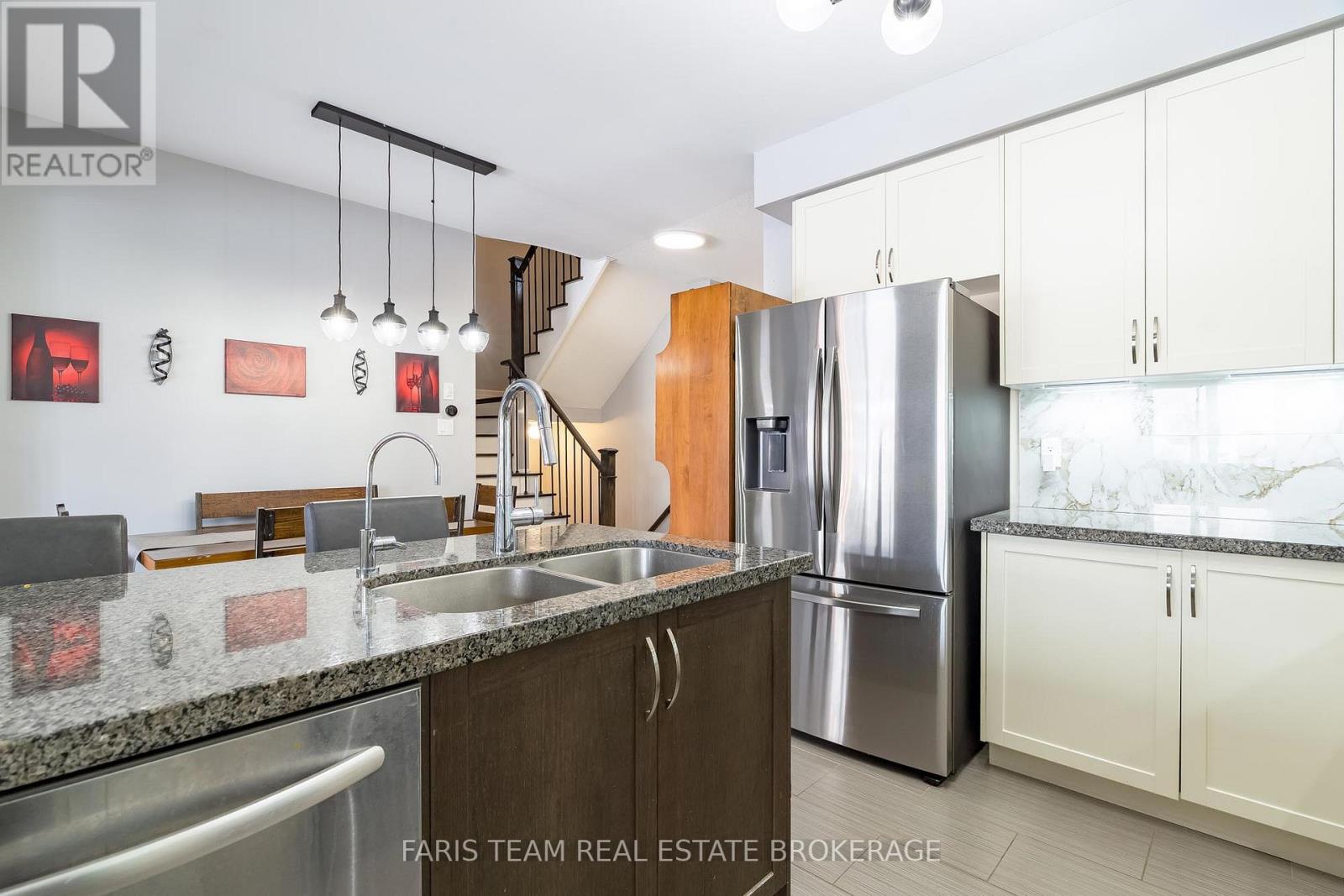 461 Greenwood Drive, Essa, Ontario  L3W 0R4 - Photo 9 - N12782160